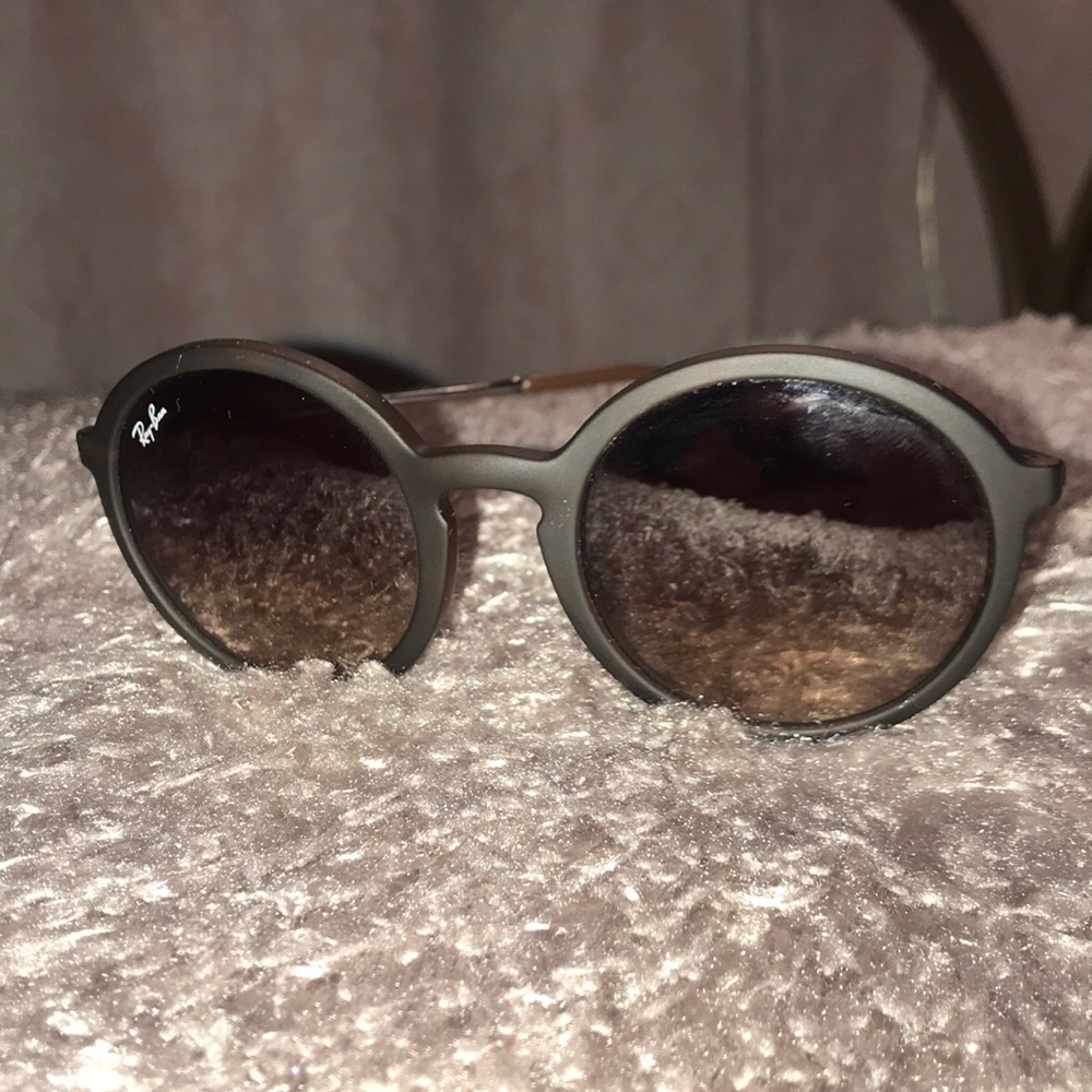 Ray Ban RB422